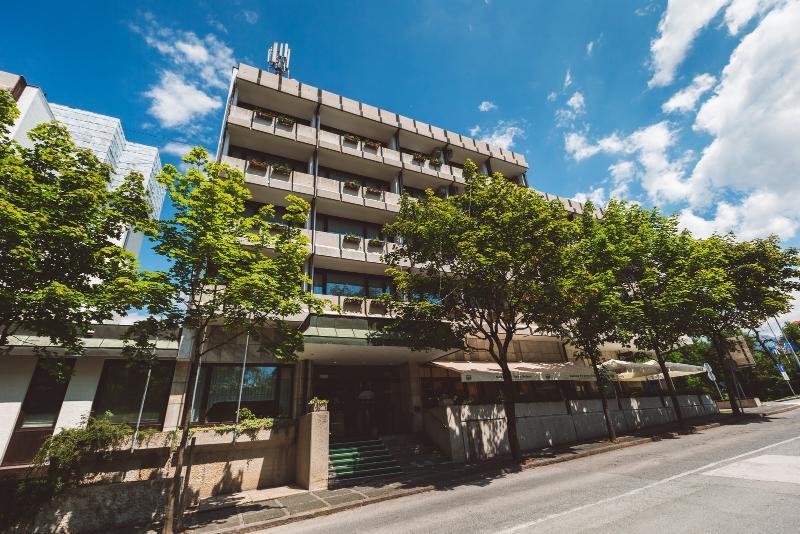 Hotel Krim Bled Exteriör bild